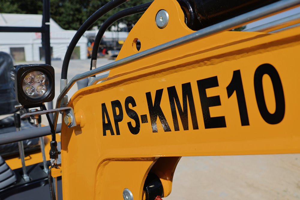 Mini-pelle APS KME10 à bras pivotant – Image 15