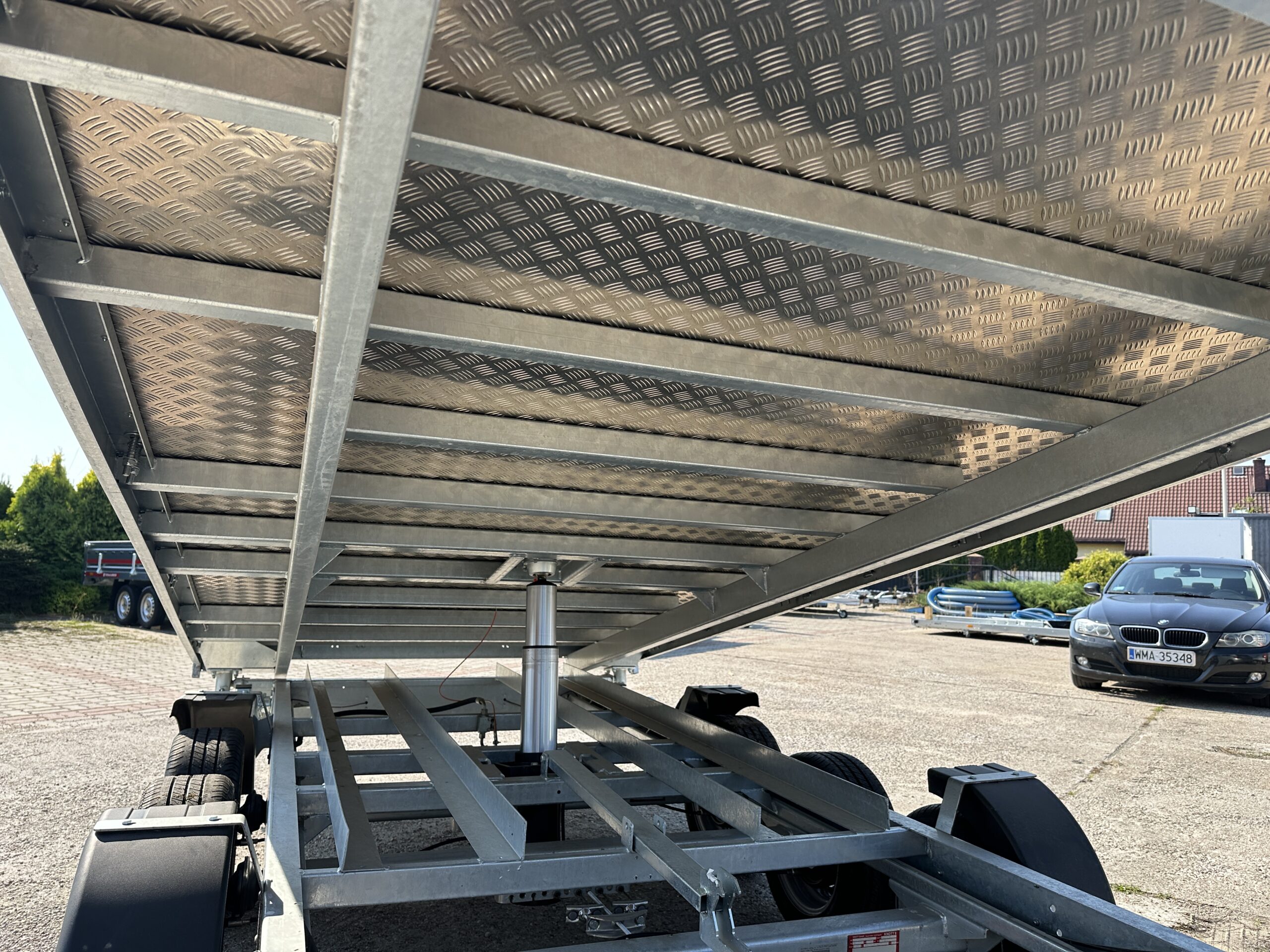 Remorque benne basculante à trois essieux Temared Tipper 3 500 kg – Image 19