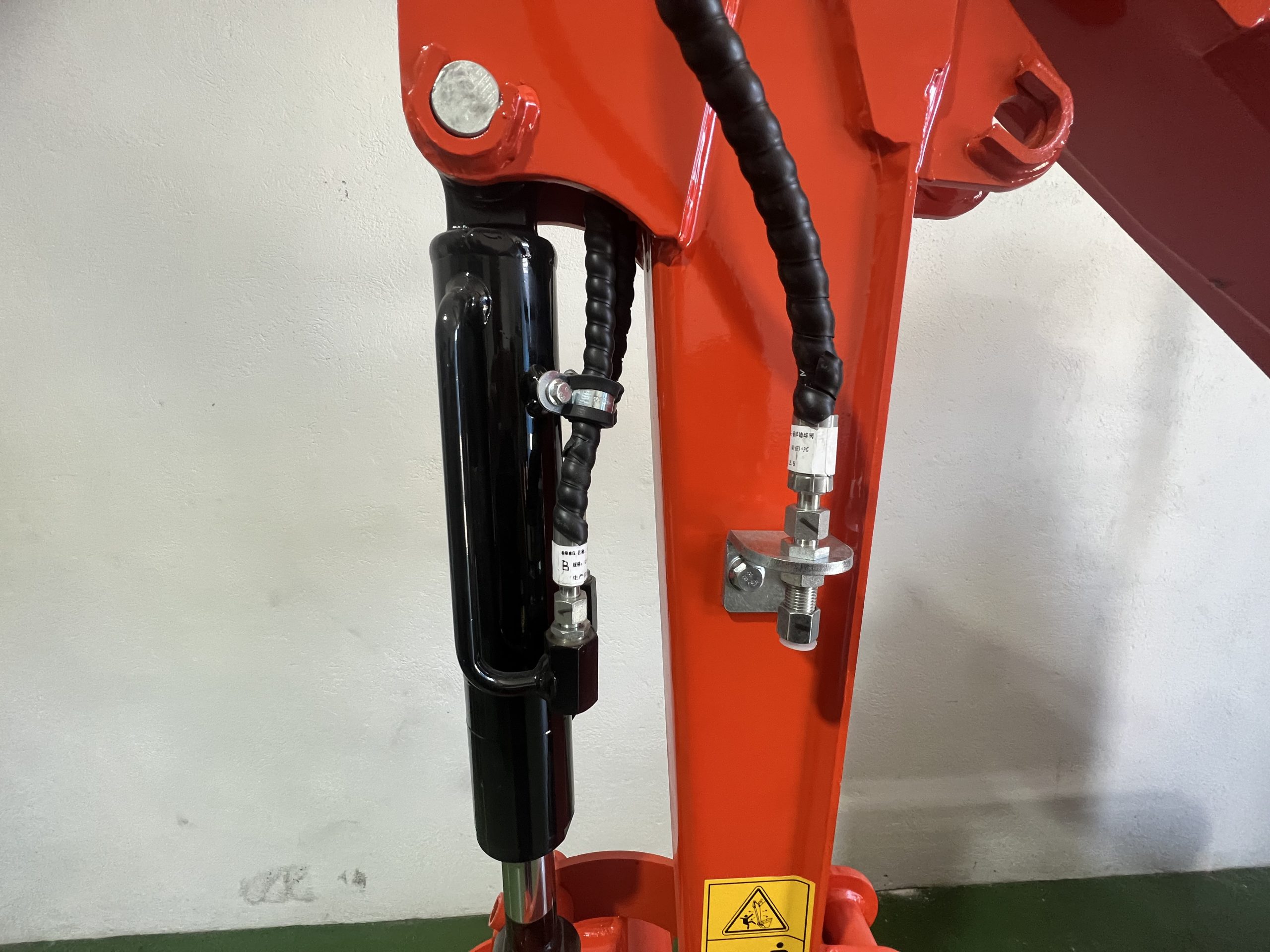 Mini Pelle Rotative BAIMSE 1800 kg, Moteur Kubota 3 Cylindres – Image 11