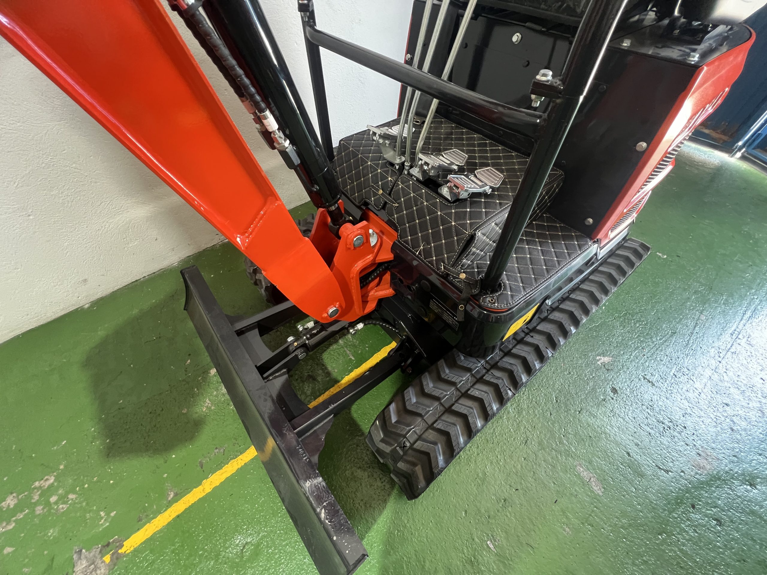 Mini Pelle Rotative BAIMSE 1800 kg, Moteur Kubota 3 Cylindres – Image 12