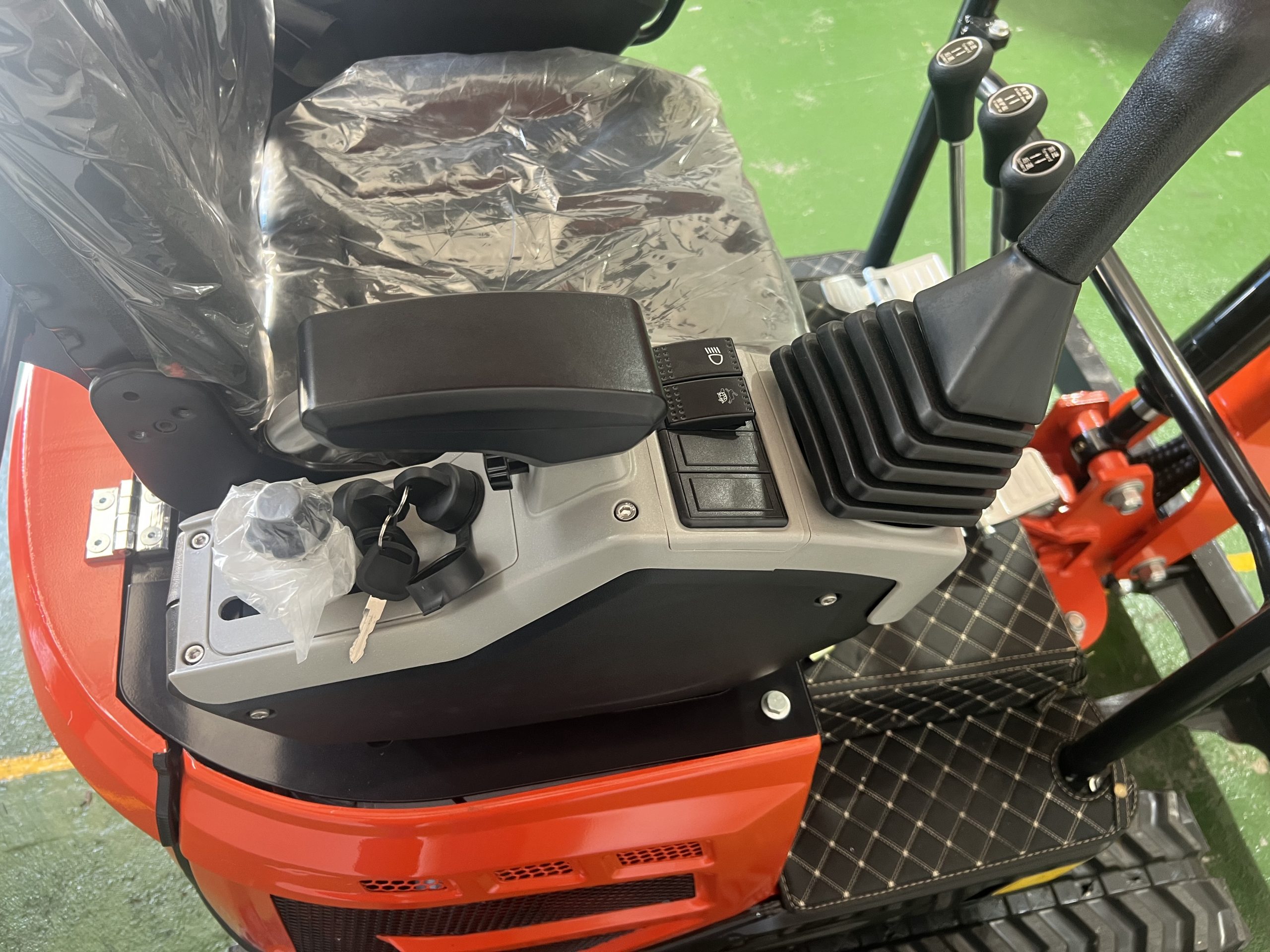 Mini Pelle Rotative BAIMSE 1800 kg, Moteur Kubota 3 Cylindres – Image 14