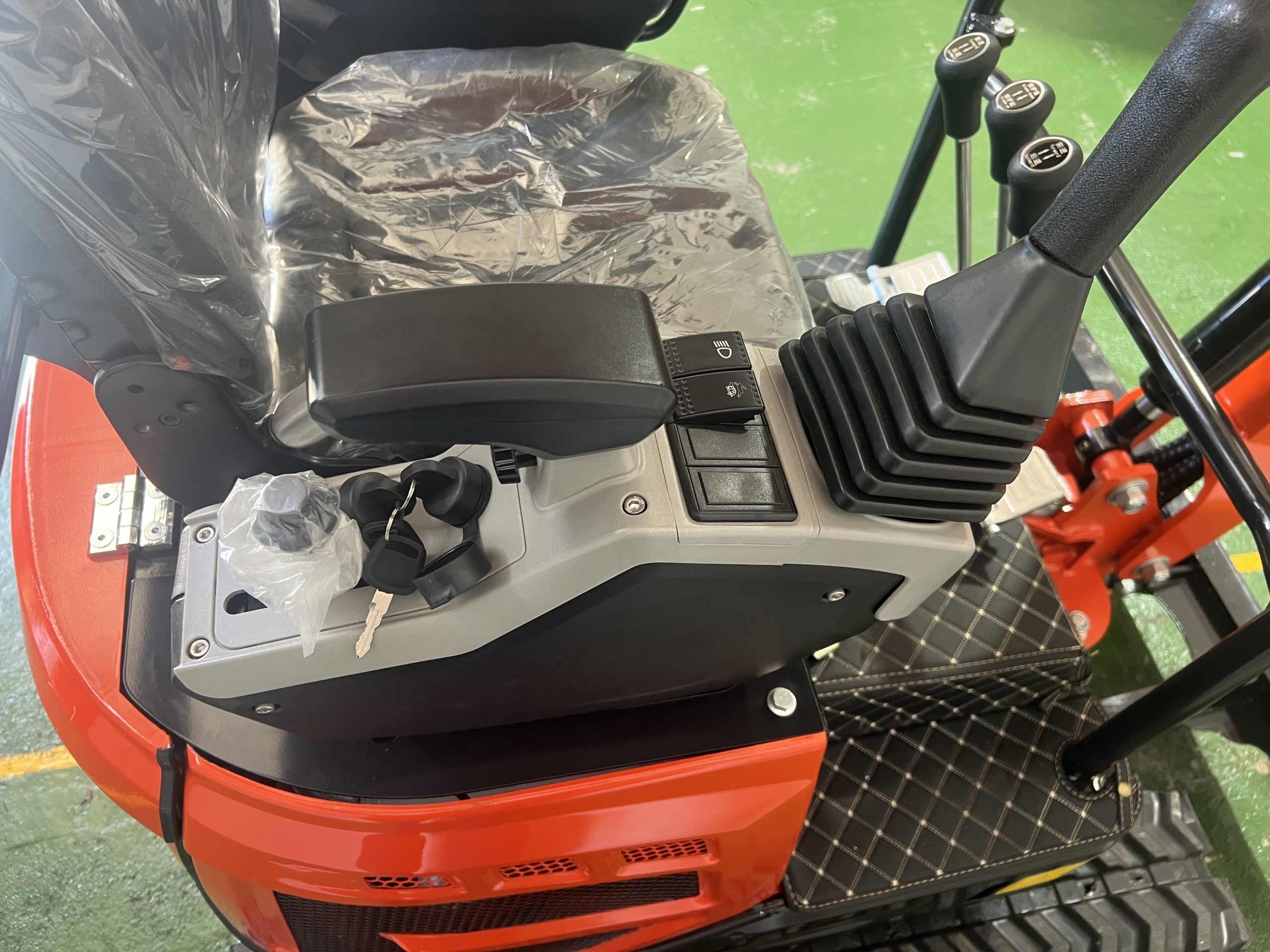 Mini Pelle Rotative BAIMSE 1800 kg, Moteur Kubota 3 Cylindres – Image 15