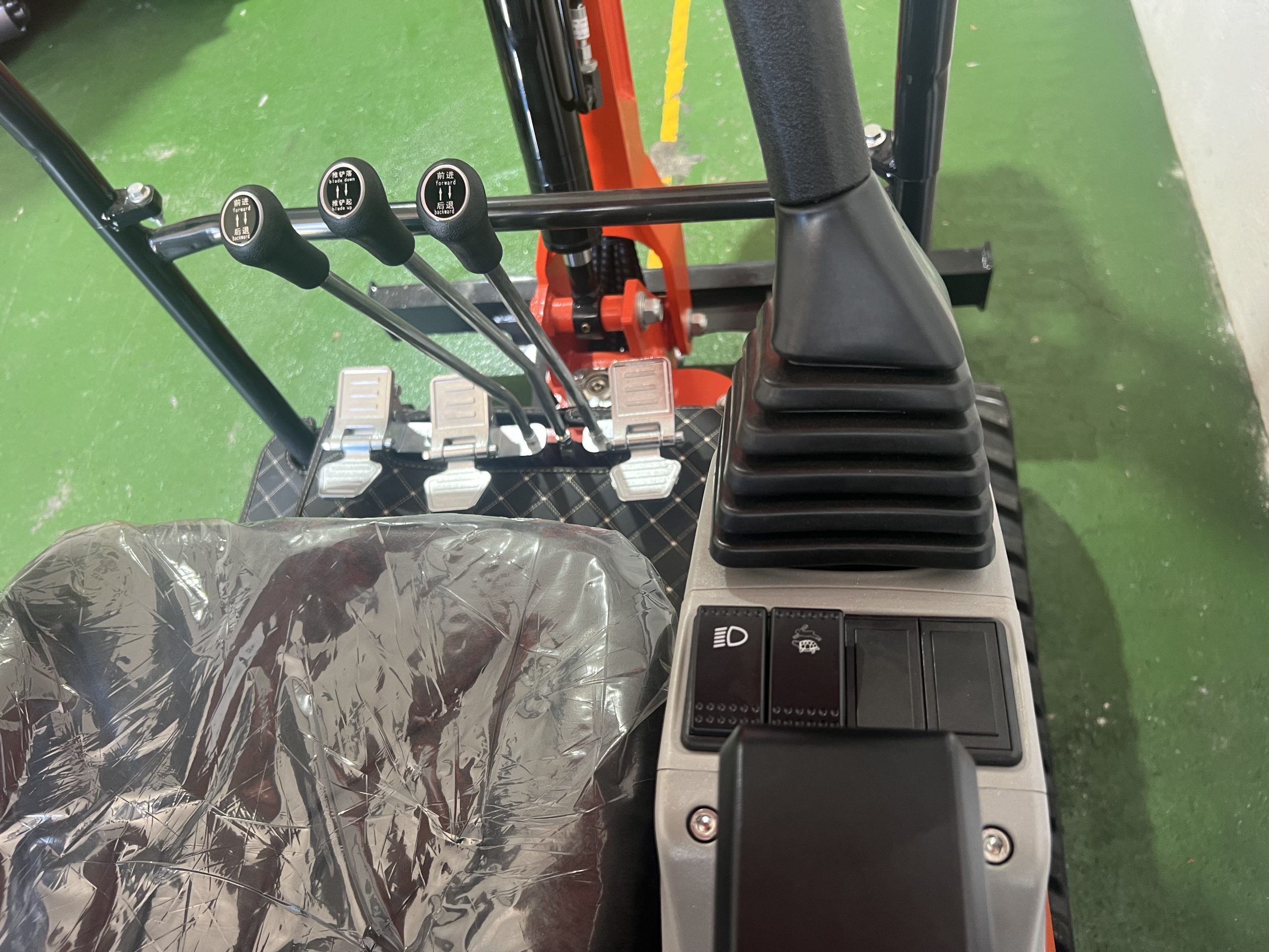 Mini Pelle Rotative BAIMSE 1800 kg, Moteur Kubota 3 Cylindres – Image 17