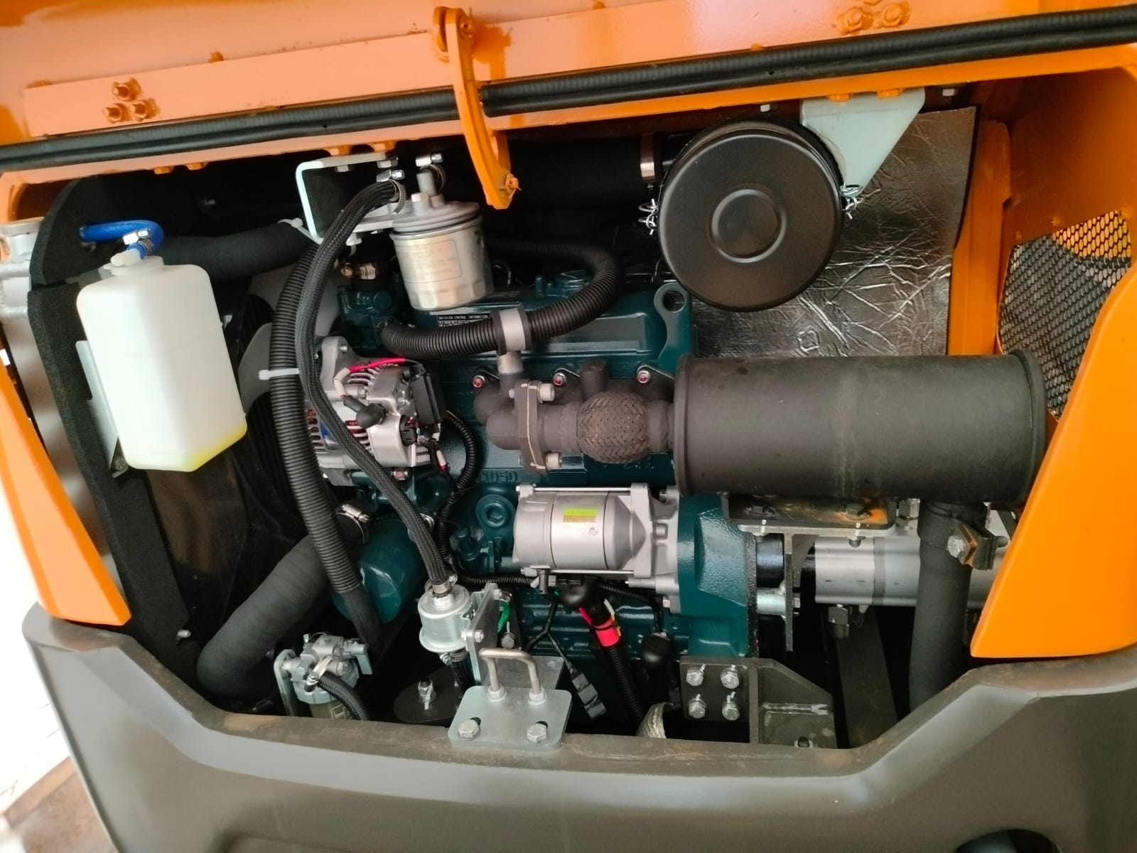 Mini-pelle APS KME20 – Image 33