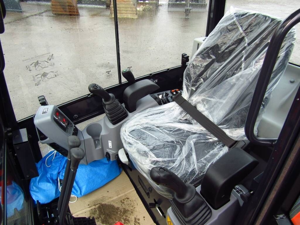 Mini Pelle Kubota KX019-4 – Image 9