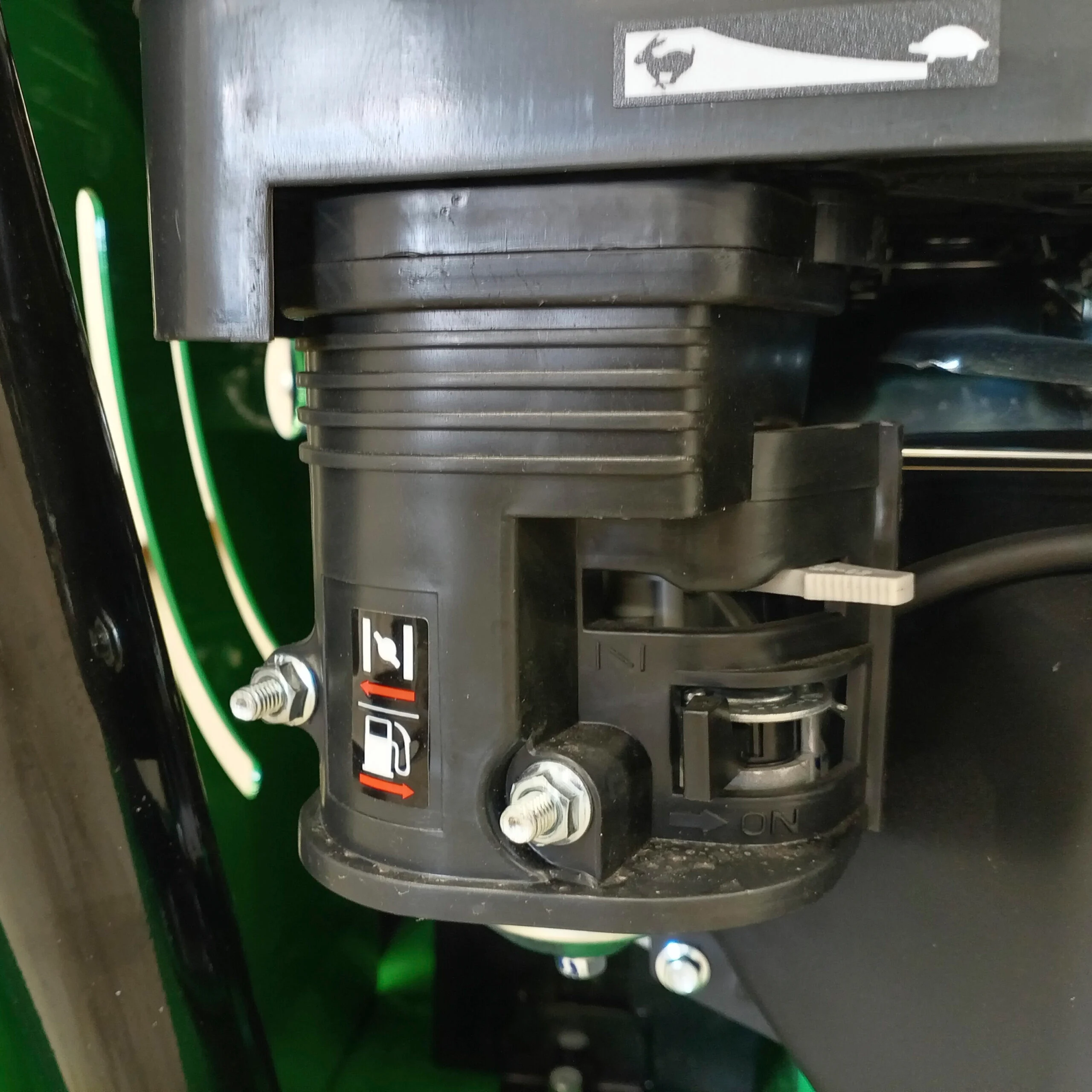 Mini-pelle sur roues Caivu HFT7 – Image 9