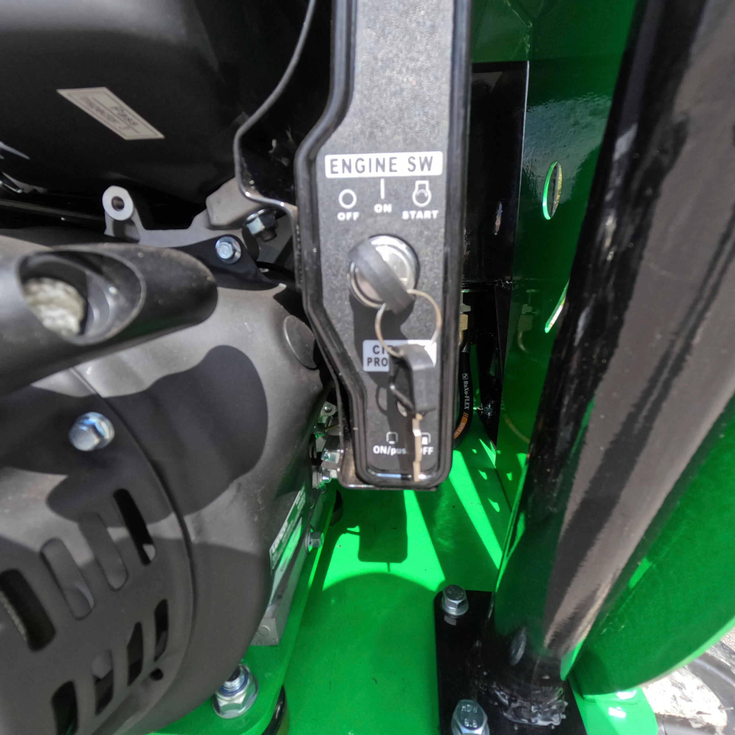 Mini-pelle sur roues Caivu HFT7 – Image 10