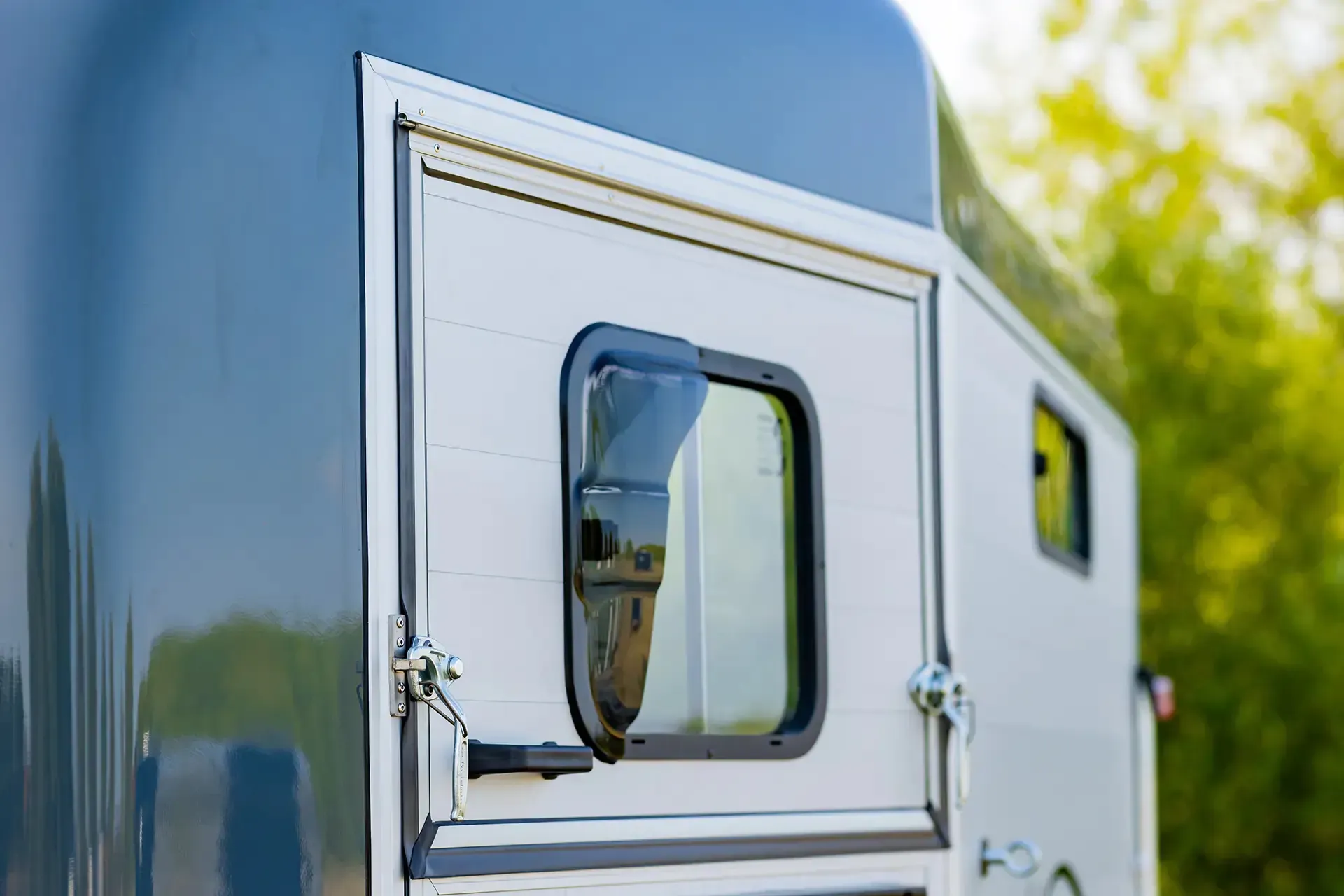 Remorque chevaux van touring xl cheval liberte – Image 5